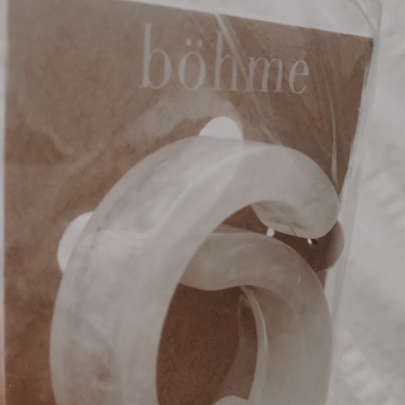 Pearly White Hoop Earrings - Picture 3 of 3